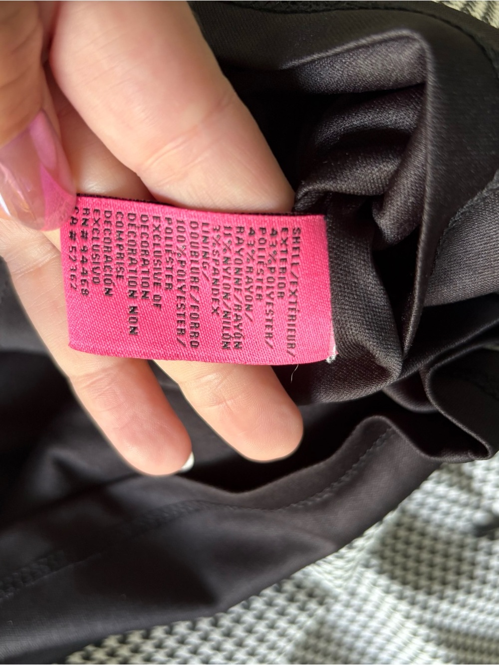 Betsey Johnson Black & White Houndstooth Sleeveless Dress with Pearl Collar - Picture 9 of 9